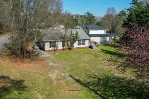 1028 Pine Lake Dr, Anderson, SC 29689 - Photo 9