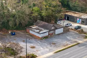 326 Wade Hampton Blvd, Greenville, SC 29609 - Photo 9