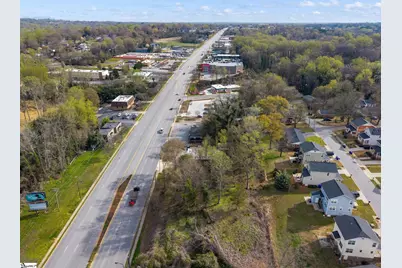 326 Wade Hampton Boulevard, Greenville, SC 29609 - Photo 11