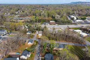 326 Wade Hampton Blvd, Greenville, SC 29609 - Photo 17