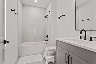 202 Cammer Ave, Greenville, SC 29605 - Photo 33