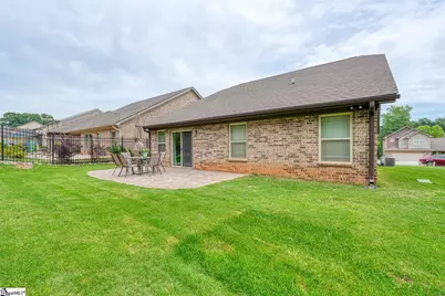 770 Charleston Place, Duncan, SC 29334 - Photo 17