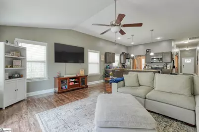 770 Charleston Place, Duncan, SC 29334 - Photo 11