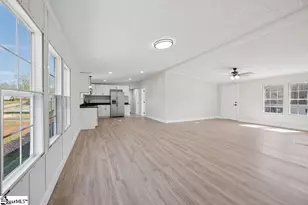 706 Sapphire Ct, Inman, SC 29349 - Photo 5