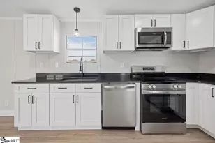 706 Sapphire Ct, Inman, SC 29349 - Photo 9