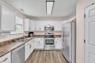 102 Lochenshire Pl, Belton, SC 29627 - Photo 11