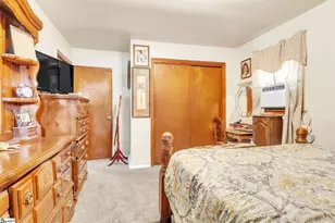 158 Lee Carey Rd, Laurens, SC 29360 - Photo 17