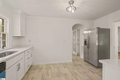 401 Rogers Avenue, Greenville, SC 29617 - Photo 3