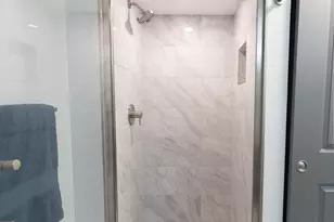 100 E Washinton St, Greenville, SC 29601 - Photo 11