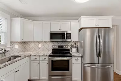 148 Pleasant Ridge Avenue, Greenville, SC 29605 - Photo 15