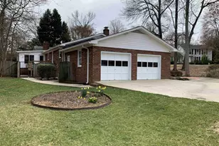 128 Paddock Dr, Greer, SC 29650 - Photo 3