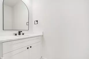 130 Boxwood Ln, Easley, SC 29640 - Photo 11