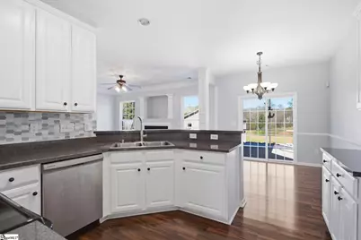 10 Crested Spring Court, Greenville, SC 29605 - Photo 9