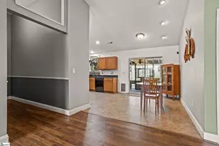 219 Finley Hill Ct, Simpsonville, SC 29681 - Photo 5