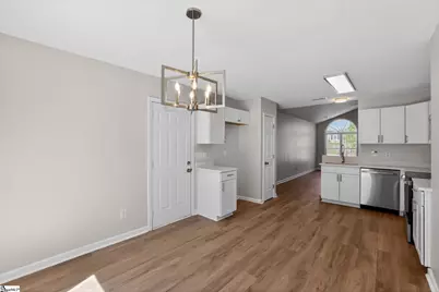 304 Golden Leaf Lane, Simpsonville, SC 29681 - Photo 7