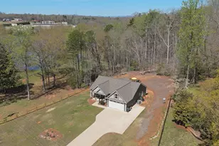 1712 E Saluda Lake Rd, Greenville, SC 29611 - Photo 5