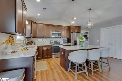 1712 E Saluda Lake Road, Greenville, SC 29611 - Photo 17