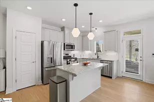 29 Jaycee Ct, Greenville, SC 29607 - Photo 9