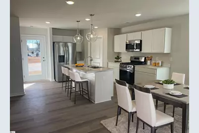 102 Wyndham Way, Laurens, SC 29360 - Photo 3