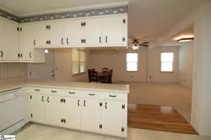 206 Canterbury Rd, Union, SC 29379 - Photo 11