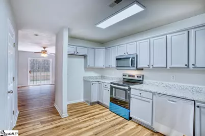 37 Birdsong Lane, Taylors, SC 29687 - Photo 9