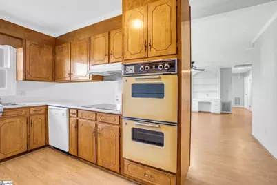 464 Bishop Drive, Mauldin, SC 29662 - Photo 19