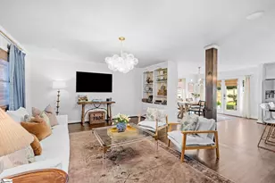 17 N Brookwood Dr, Greenville, SC 29605 - Photo 9