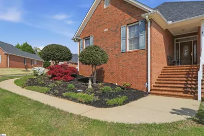 172 Roberts Meadow Loop, Spartanburg, SC 29307 - Photo 3