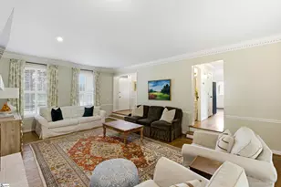 21 Oak Crest Ct, Greenville, SC 29605 - Photo 9