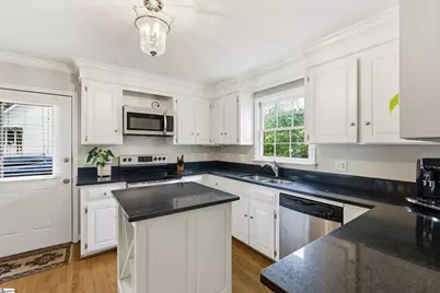 21 Oak Crest Court, Greenville, SC 29605 - Photo 15