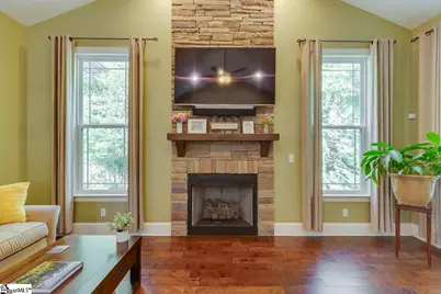 215 Windsor Road, Greer, SC 29651 - Photo 7