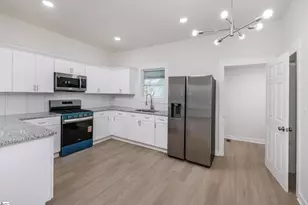 59 Smythe Ave, Greenville, SC 29605 - Photo 9