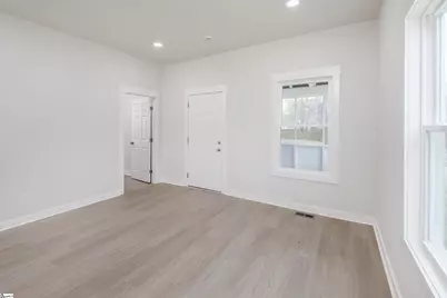 59 Smythe Avenue, Greenville, SC 29605 - Photo 7