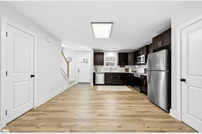 8 Robin Hood Road, Taylors, SC 29687 - Photo 7