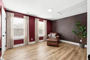 8 Robin Hood Rd, Taylors, SC 29687 - Photo 17