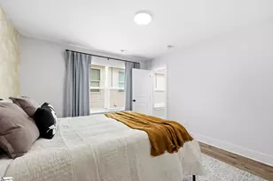 8 Robin Hood Rd, Taylors, SC 29687 - Photo 25