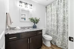 8 Robin Hood Rd, Taylors, SC 29687 - Photo 27