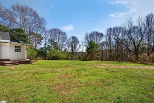 131 Holy St, Spartanburg, SC 29307 - Photo 17