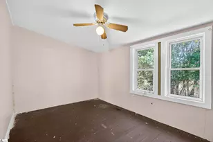 131 Holy St, Spartanburg, SC 29307 - Photo 13