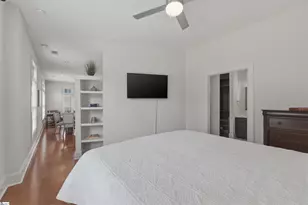 301 Augusta St, Greenville, SC 29601 - Photo 11