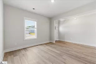 523 Hadlow St, Greer, SC 29651 - Photo 5