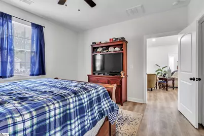 525 W Peachtree Street, Woodruff, SC 29388 - Photo 17