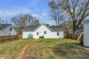 525 W Peachtree St, Woodruff, SC 29388 - Photo 33