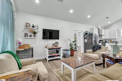 525 W Peachtree Street, Woodruff, SC 29388 - Photo 7