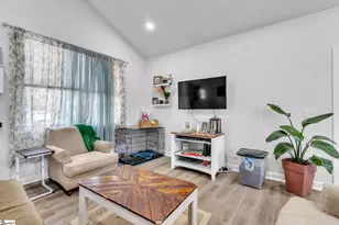 525 W Peachtree St, Woodruff, SC 29388 - Photo 9