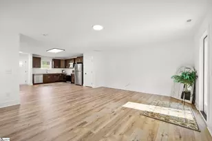 7 Robin Hood Rd, Taylors, SC 29687 - Photo 11