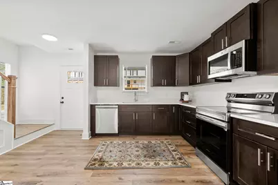 7 Robin Hood Road, Taylors, SC 29687 - Photo 5