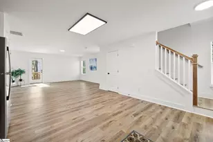 7 Robin Hood Rd, Taylors, SC 29687 - Photo 7