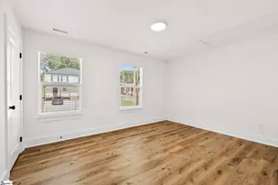 7 Robin Hood Rd, Taylors, SC 29687 - Photo 15