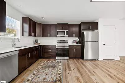 7 Robin Hood Road, Taylors, SC 29687 - Photo 3